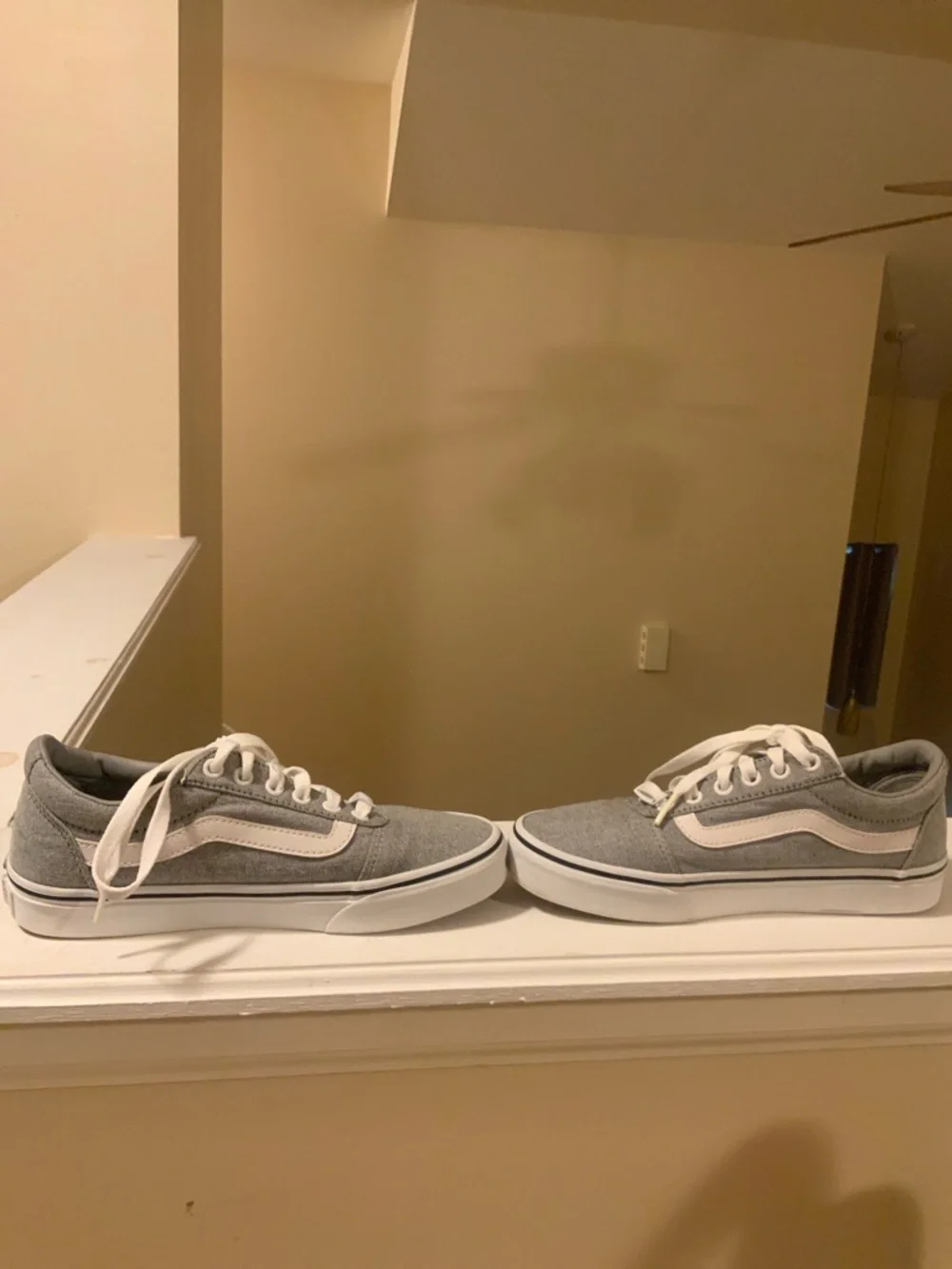 Vans - Picture 5 of 7